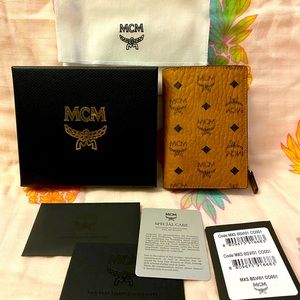 MCM Bifold Zip Card Wallet in Visetos original COGNAC mini